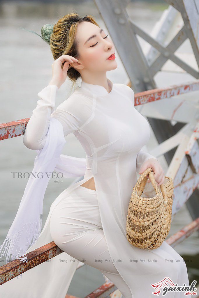 ảnh girl xinh áo dài trắng