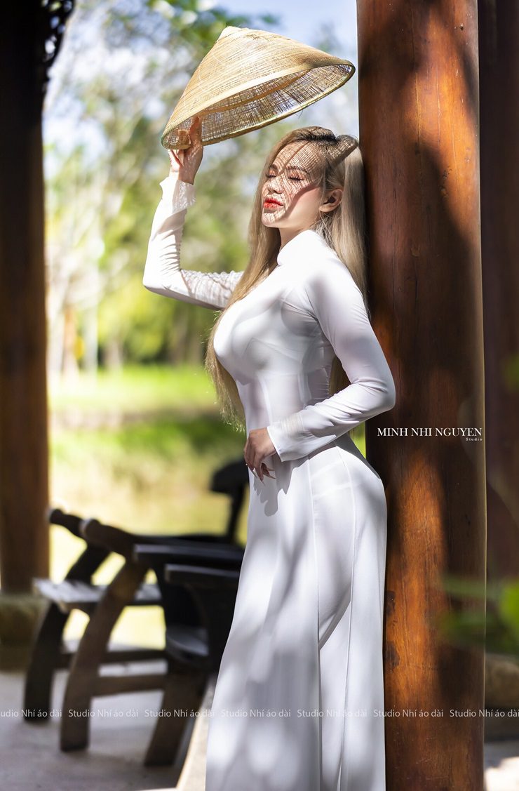 ao dai mong khoe vong 3 dep