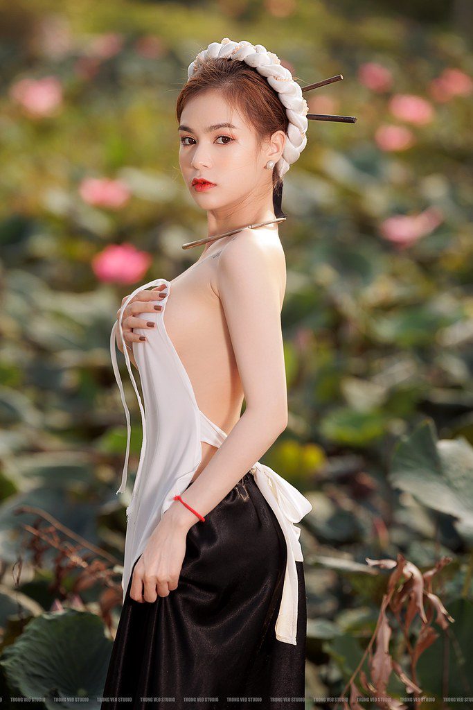 áo yếm sexy