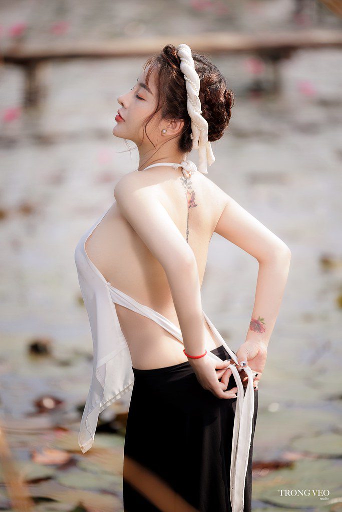 áo yếm sexy