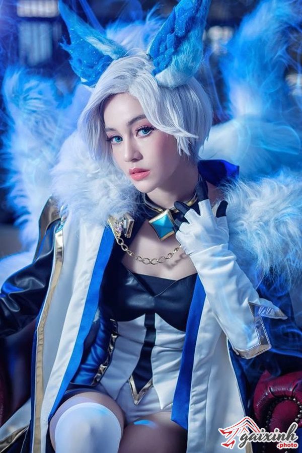 gái cosplay sexy