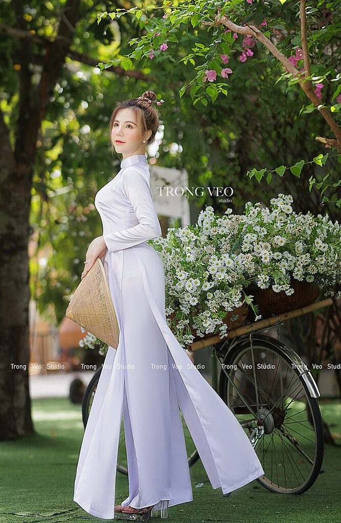 hinh anh ao dai mua xuan dep