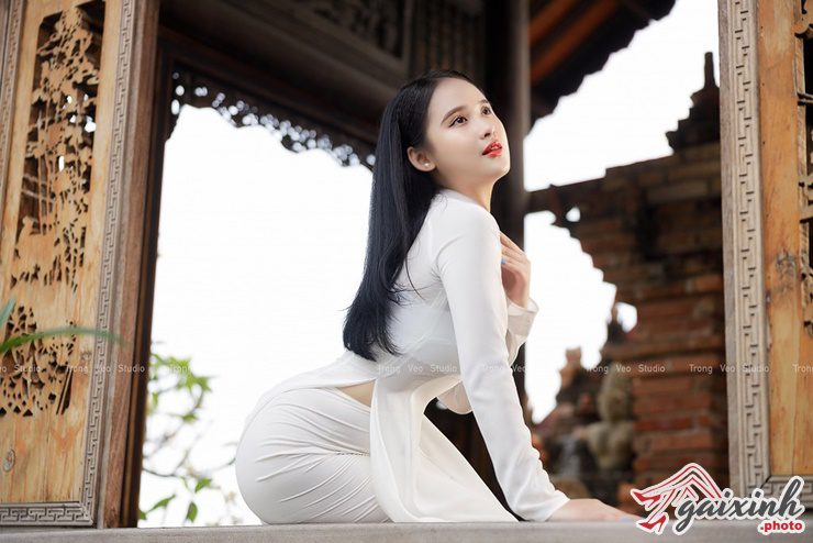 nu sinh ao dai mong