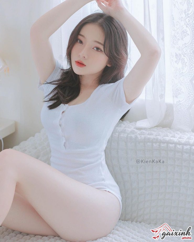 streamer linh chi