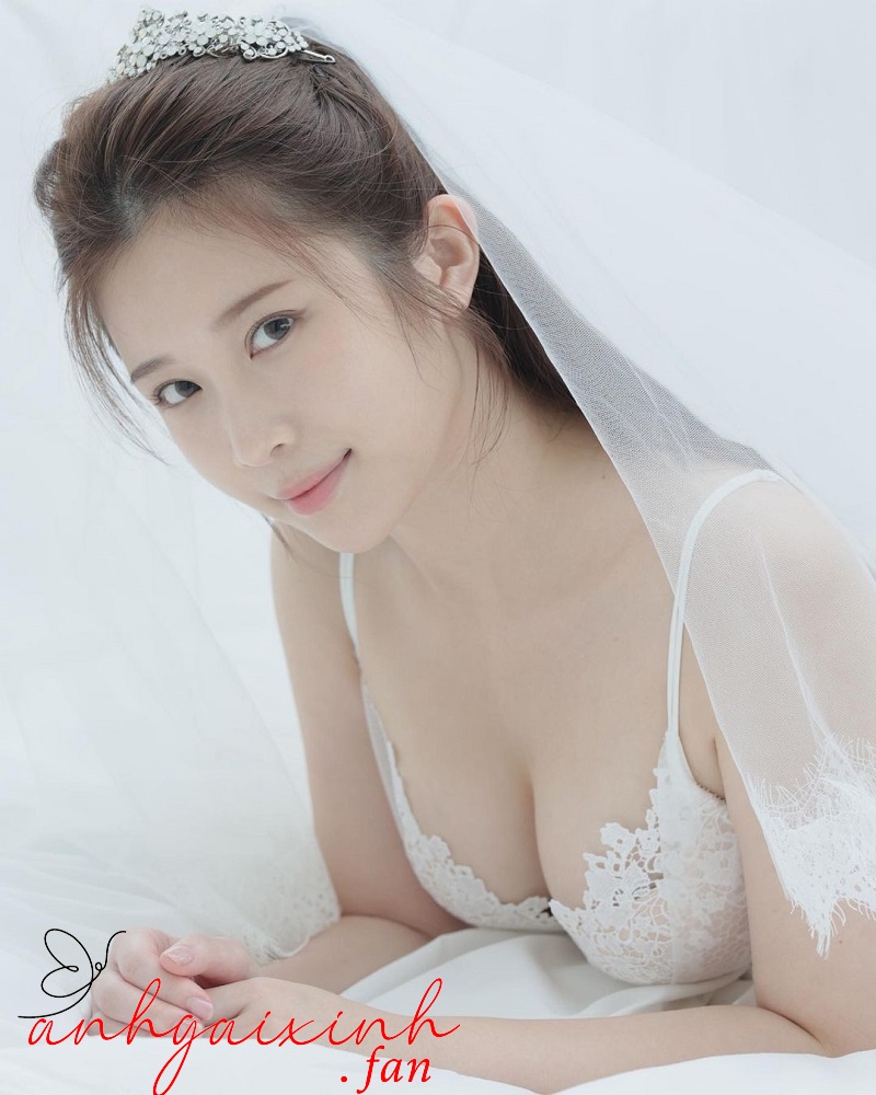 Loạt ảnh hotgirl Trinh Gia Thuần