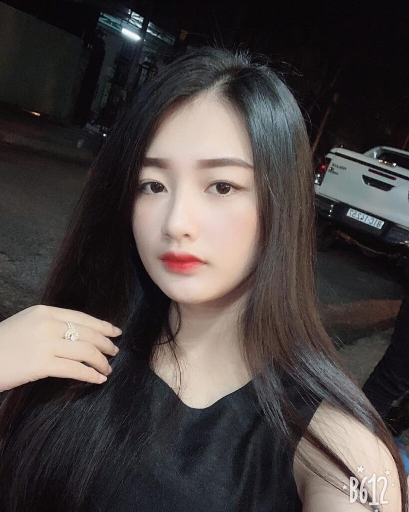 Hot girl tiktok khoe dáng 