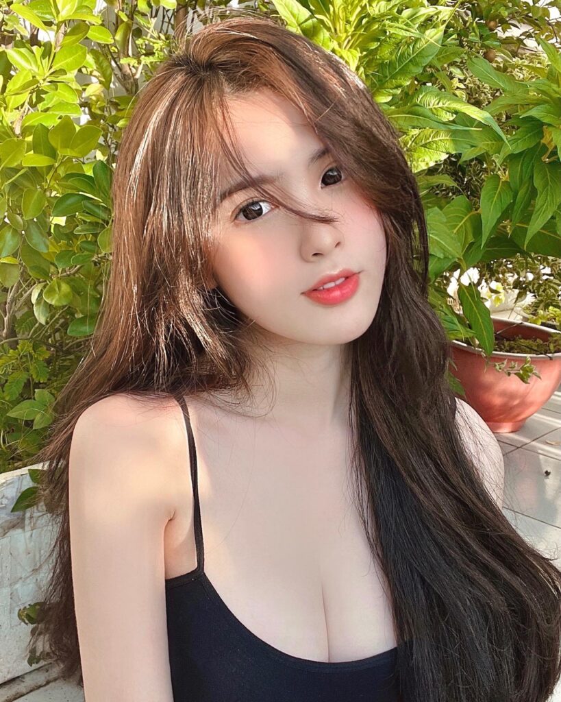 Hot girl tiktok khoe dáng 